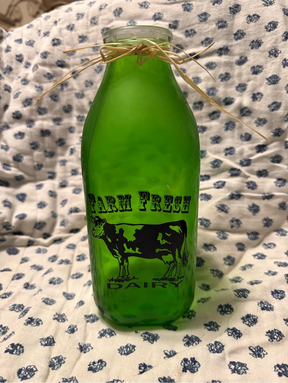 Source Unknown Green 'Farm Fresh Dairy' Glass Bottle Vase with Raffia Tie lot x3